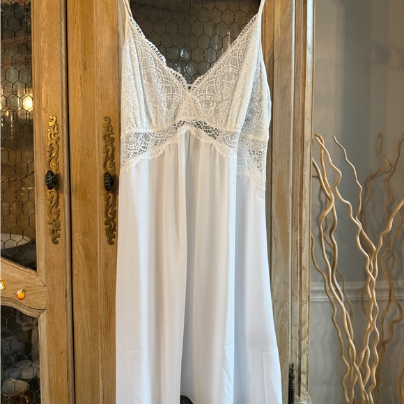 INC NWT Lace Nightgown - Picture 2 of 4